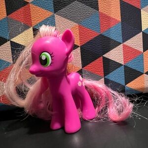 My Little Pony G4 Brushables Figures Toys Cheerilee
Collectible Toy Figure